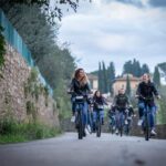 Scenic Florence e-bike tour to piazzale Michelangelo and the Tuscan hills